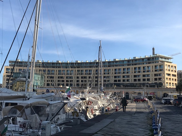 VENDESI UFFICIO LOCATO, IDEALE PER INVESTIMENTO RIF.55